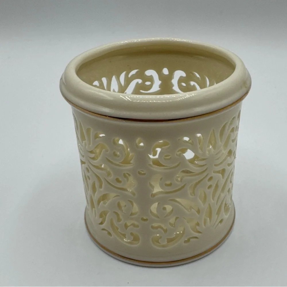 Lenox Pierced Filigree Porcelain Votive Holder Cream Gold Trim 2.75” X 2.5”